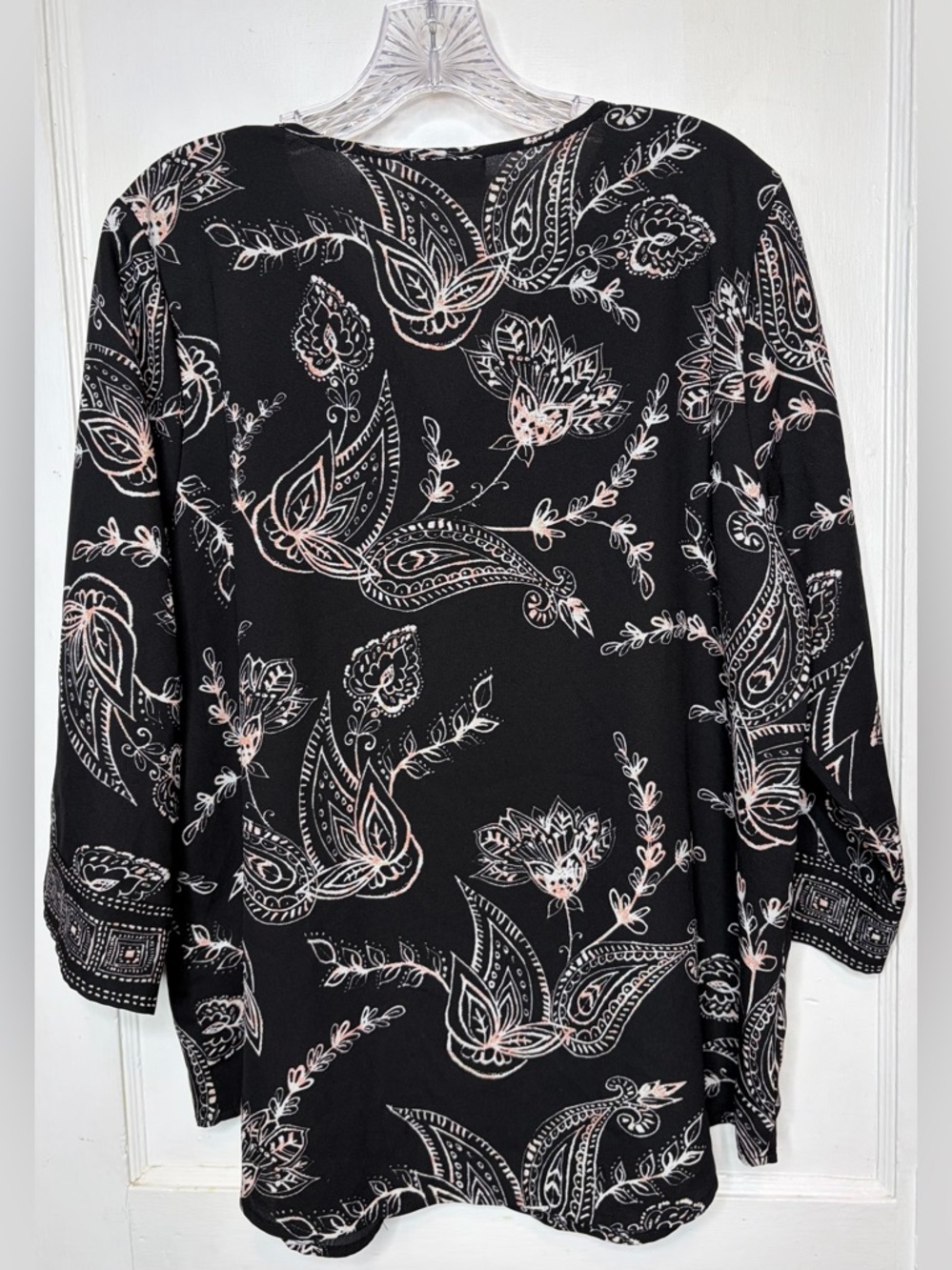 Belle Kim Gravel Bandana Print Top Black White Pink Bling Boho Chic Sz L - Picture 2 of 8